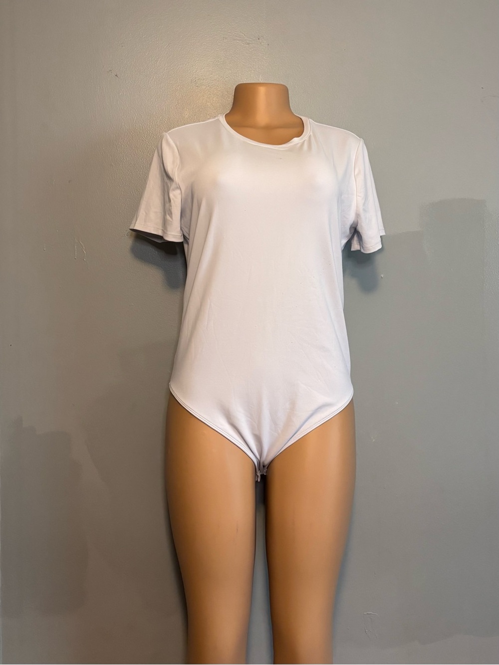Time and Tru White Short-Sleeve Bodysuit